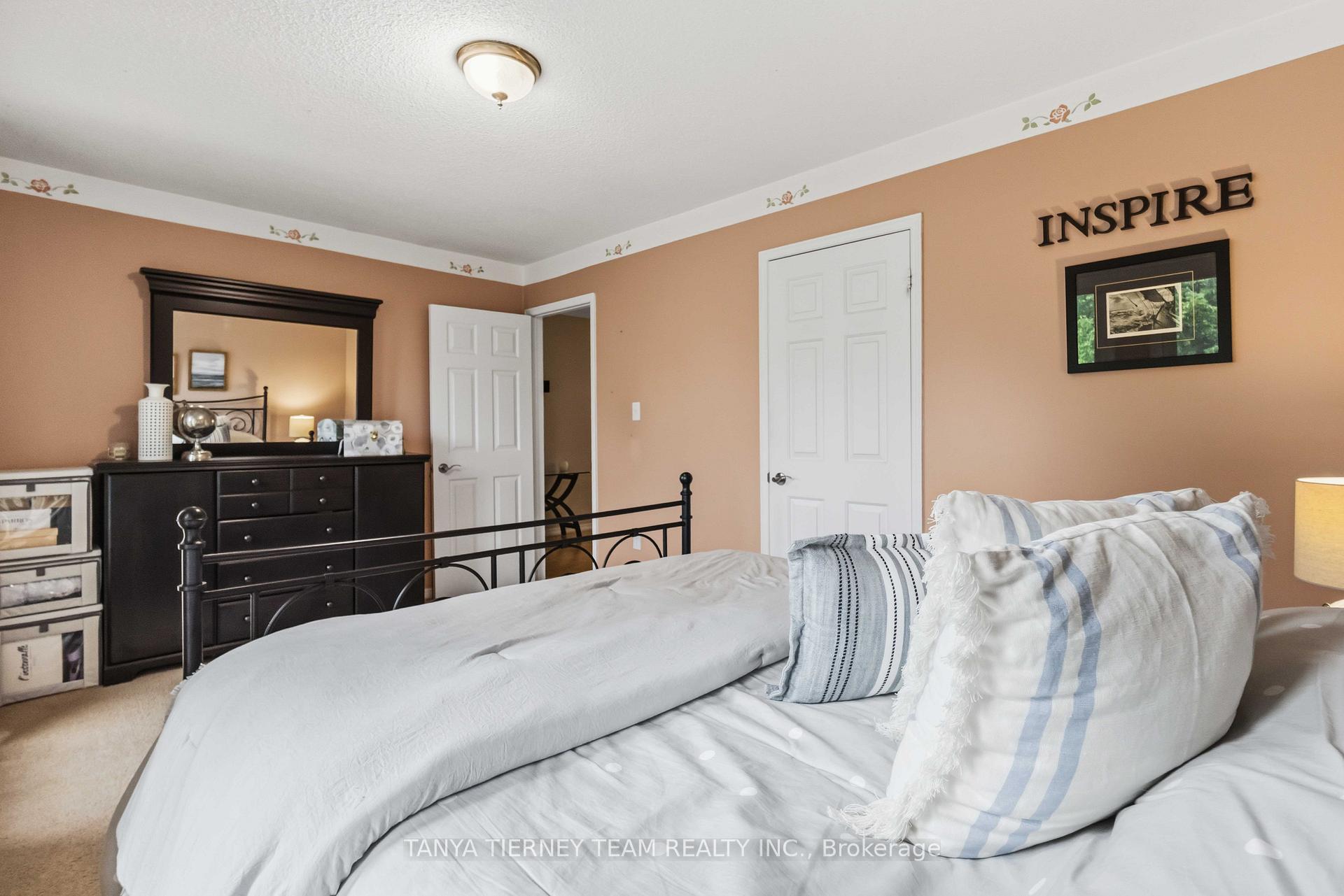 Photo 34 of 60 Cairns Drive, Markham, Raymerville — HOMEH