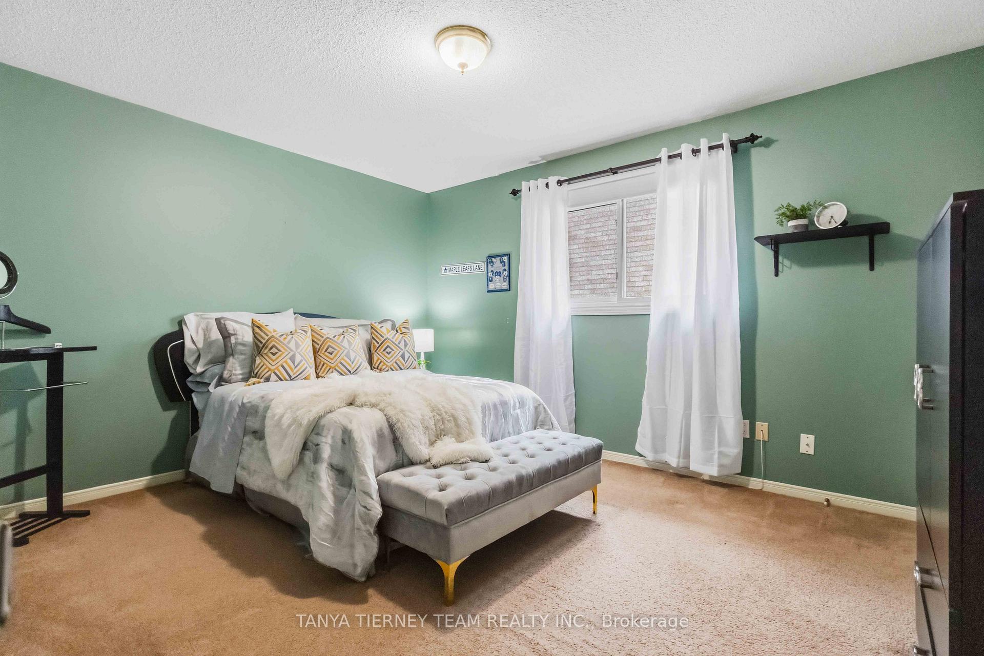 Photo 35 of 60 Cairns Drive, Markham, Raymerville — HOMEH