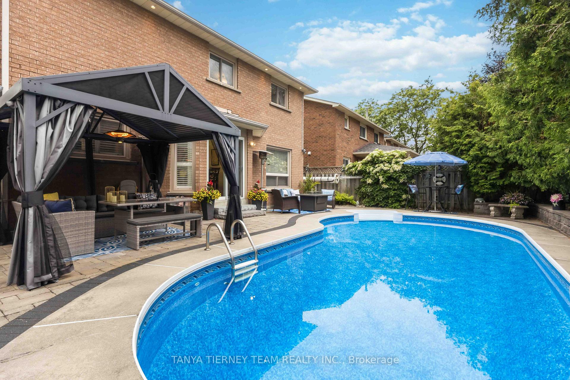 Photo 49 of 60 Cairns Drive, Markham, Raymerville — HOMEH