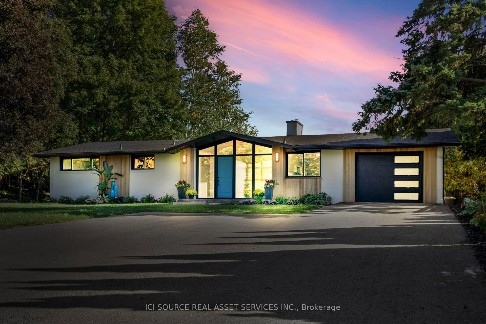 Photo of 50 Oak Avenue
