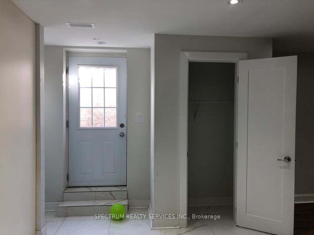 Photo 2 of 498 Wettlaufer Terrace, Milton, Scott — HOMEH