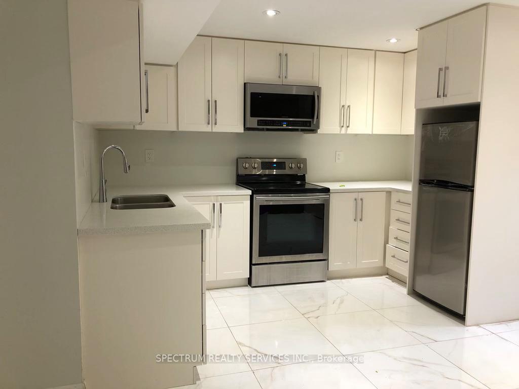 Photo 5 of 498 Wettlaufer Terrace, Milton, Scott — HOMEH