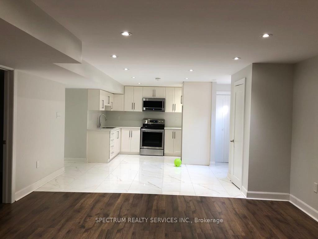 Photo 6 of 498 Wettlaufer Terrace, Milton, Scott — HOMEH