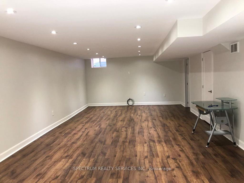 Photo 13 of 498 Wettlaufer Terrace, Milton, Scott — HOMEH
