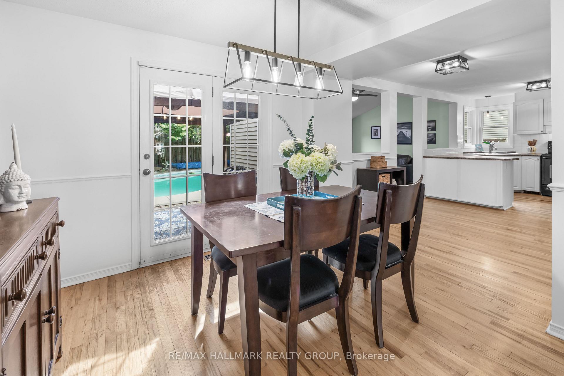Photo 11 of 652 Thicket Way, Ottawa, Fallingbrook/Gardenway South — HOMEH
