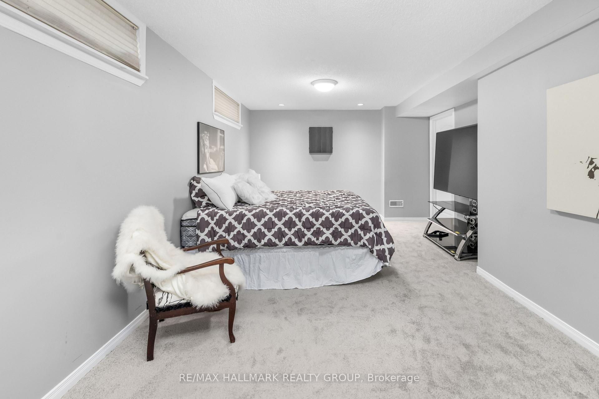 Photo 45 of 652 Thicket Way, Ottawa, Fallingbrook/Gardenway South — HOMEH