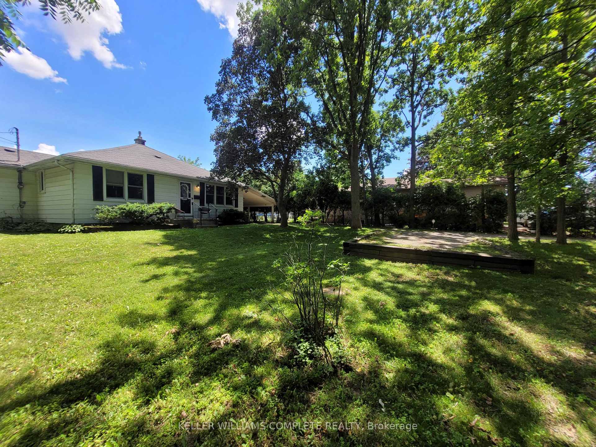 Photo 5 of 879 West 5TH Street, Hamilton, Gourley — HOMEH