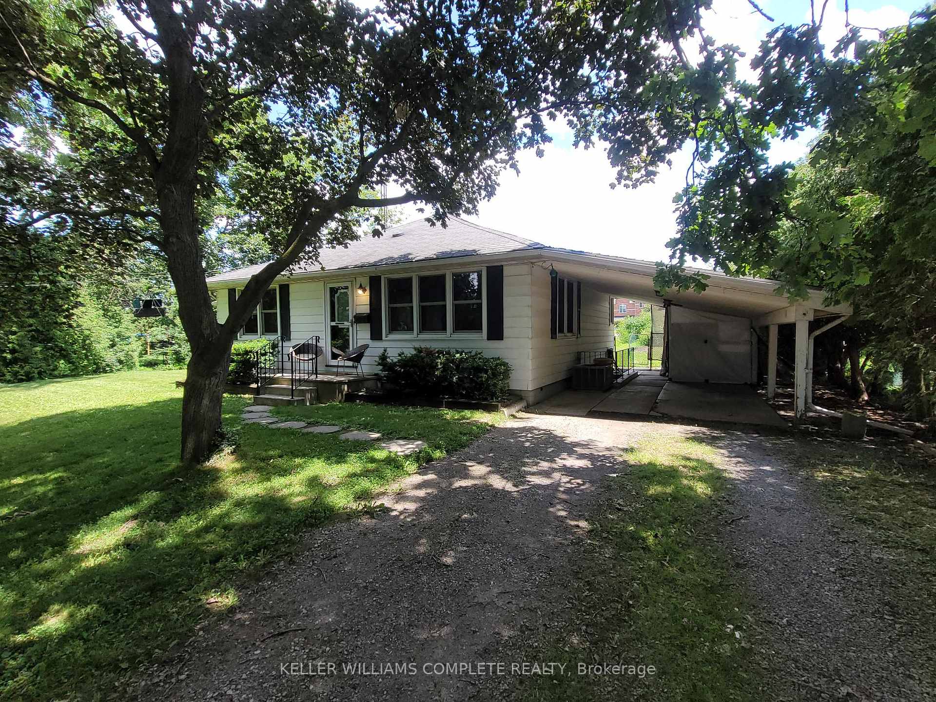 Photo 9 of 879 West 5TH Street, Hamilton, Gourley — HOMEH