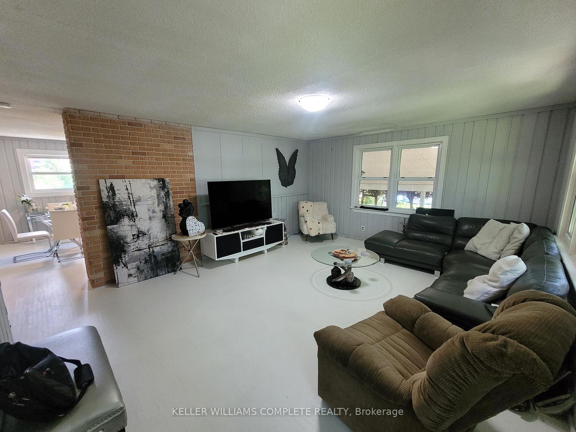 Photo 10 of 879 West 5TH Street, Hamilton, Gourley — HOMEH