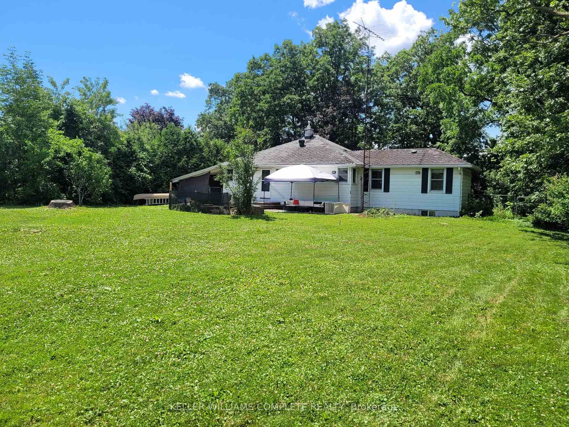 Photo 35 of 879 West 5TH Street, Hamilton, Gourley — HOMEH