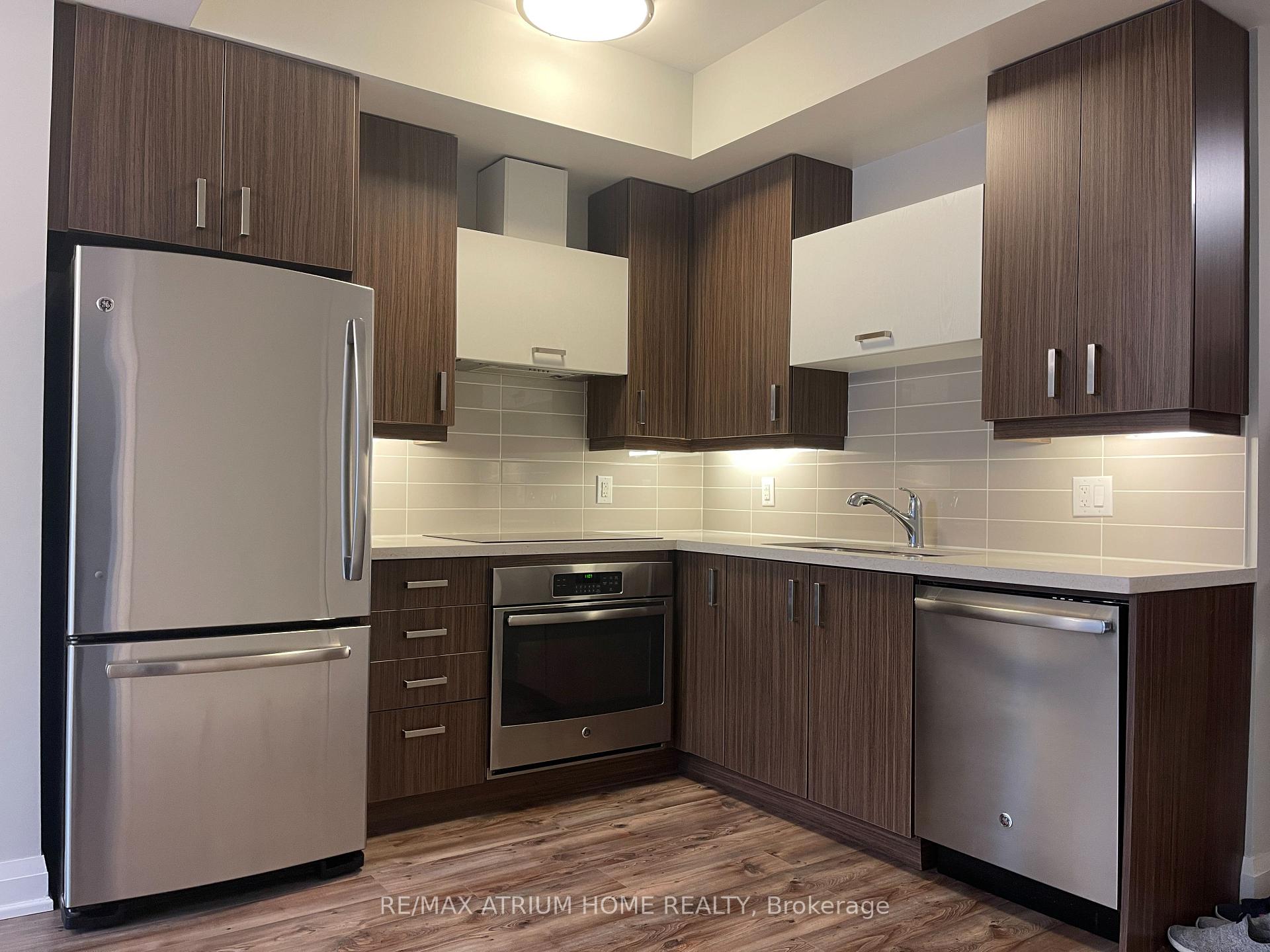 Photo 2 of Unit 308, 18 Uptown Drive, Markham, Unionville — HOMEH