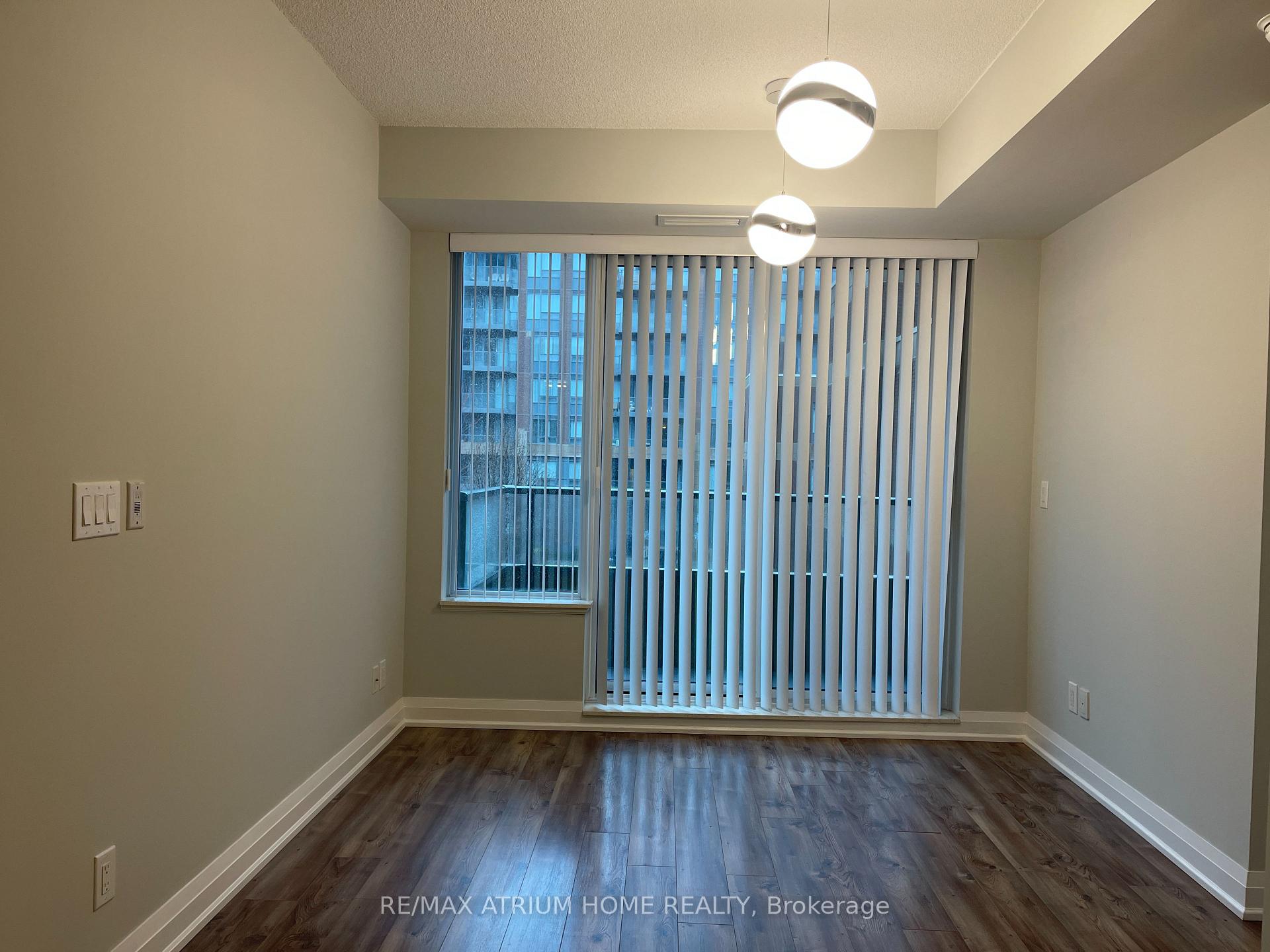 Photo 3 of Unit 308, 18 Uptown Drive, Markham, Unionville — HOMEH