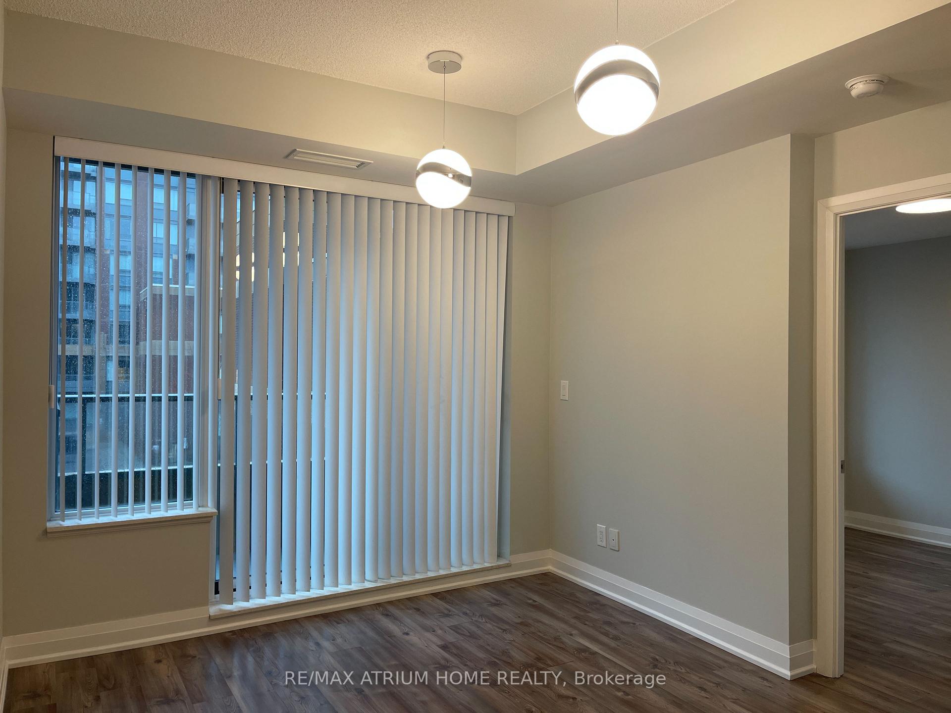 Photo 4 of Unit 308, 18 Uptown Drive, Markham, Unionville — HOMEH