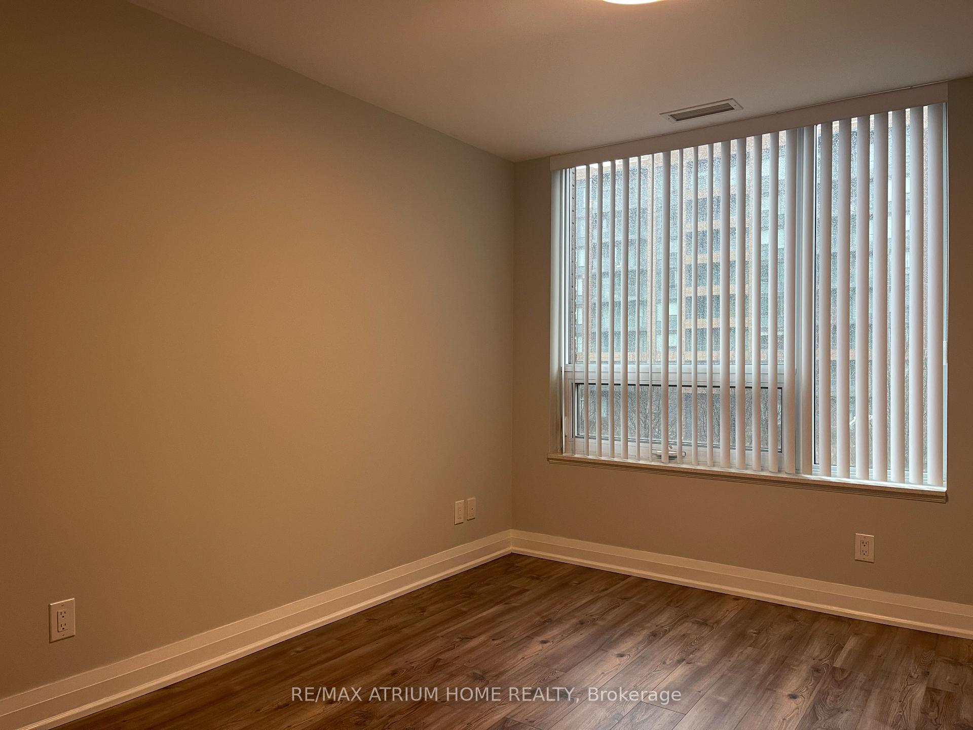 Photo 6 of Unit 308, 18 Uptown Drive, Markham, Unionville — HOMEH