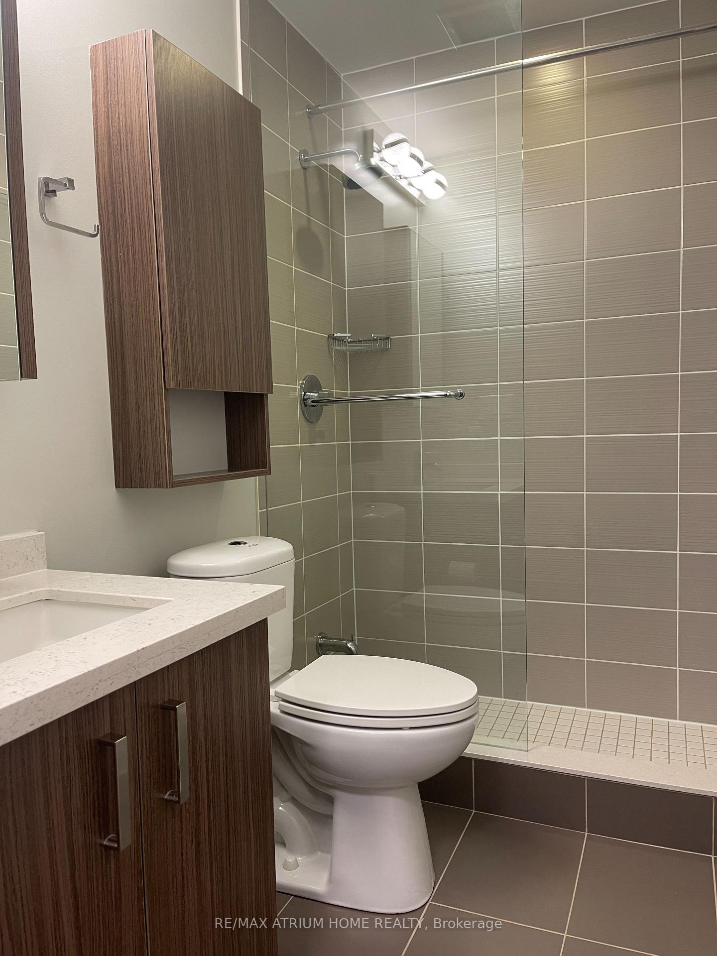 Photo 8 of Unit 308, 18 Uptown Drive, Markham, Unionville — HOMEH