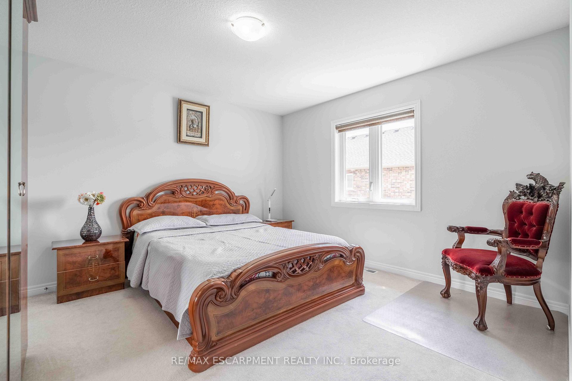 Photo 39 of 3 Narbonne Crescent, Hamilton, Stoney Creek Mountain — HOMEH