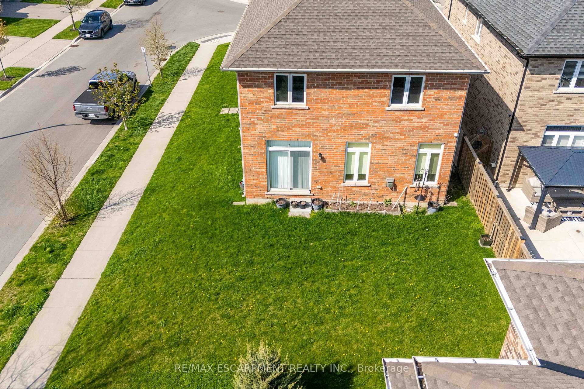 Photo 47 of 3 Narbonne Crescent, Hamilton, Stoney Creek Mountain — HOMEH