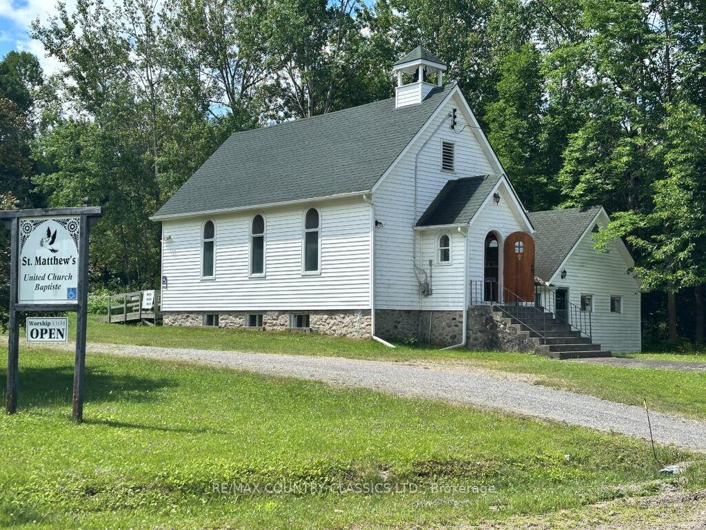 Front of 113 Village Street