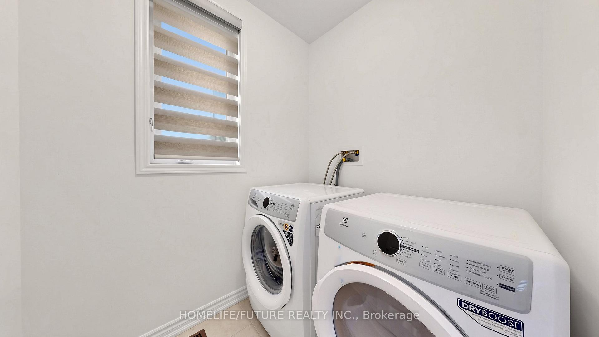 Photo 9 of 1406 Swallowtail Lane, Pickering, Rural Pickering — HOMEH