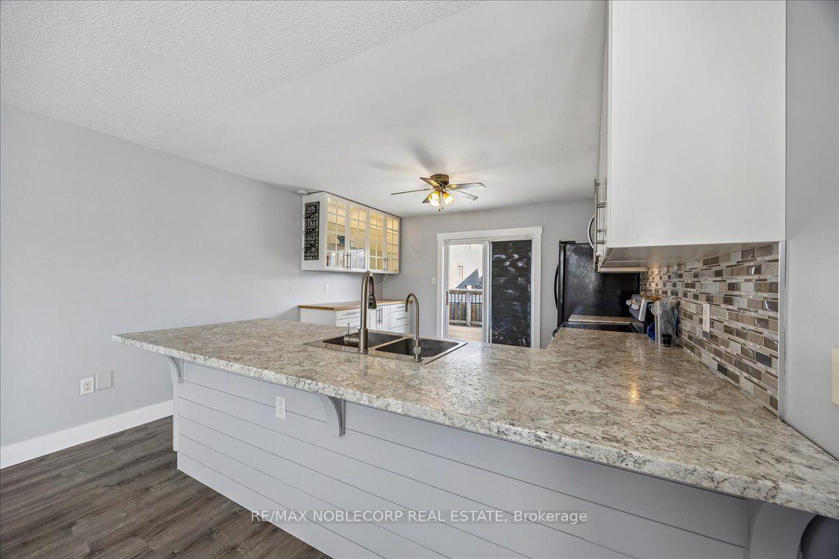 Photo 6 of Unit Main, 210 Dunsmore Lane, Barrie, Georgian Drive — HOMEH