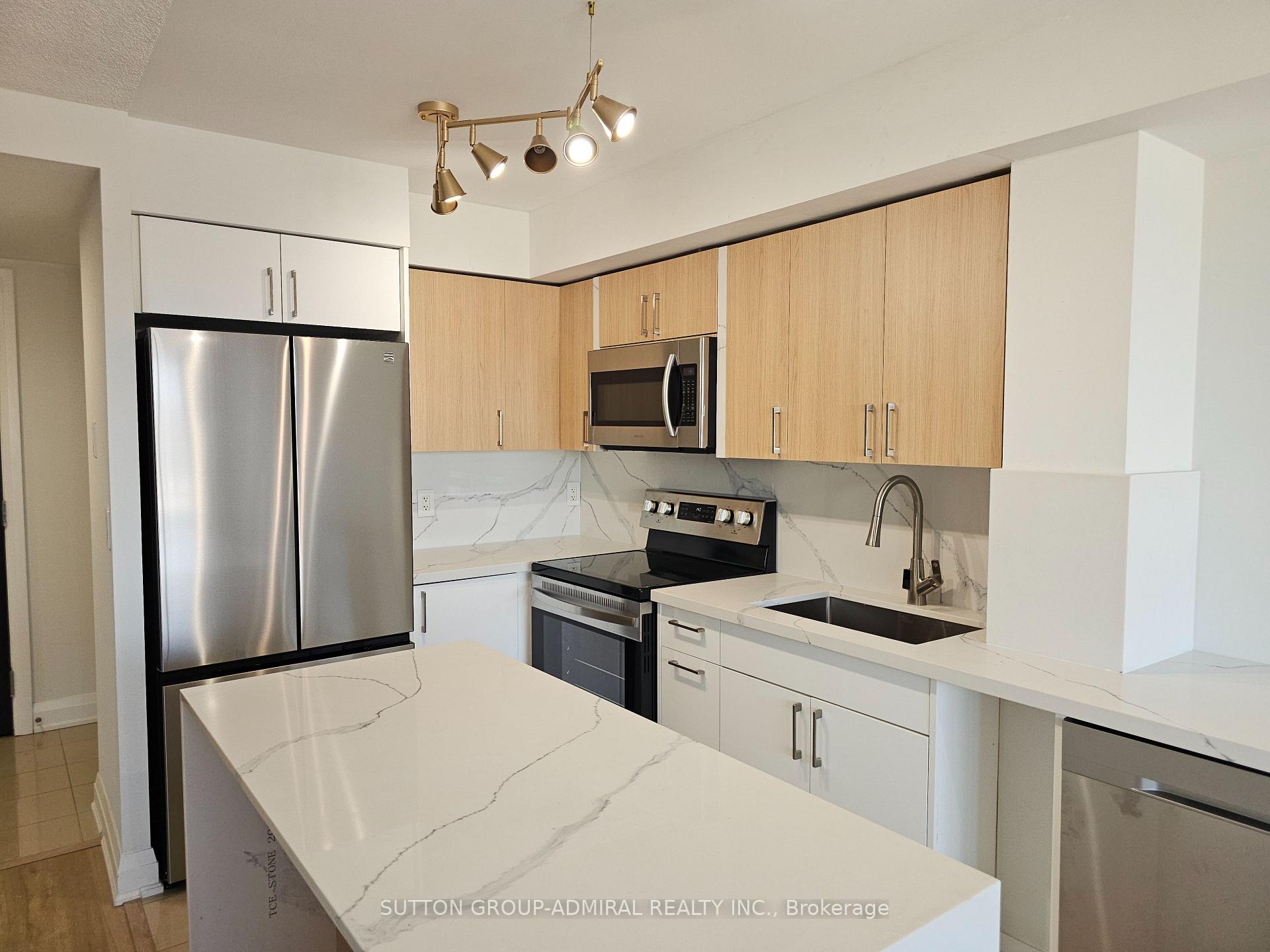 Photo 1 of Unit 417, 20 North Park Road, Vaughan, Beverley Glen — HOMEH