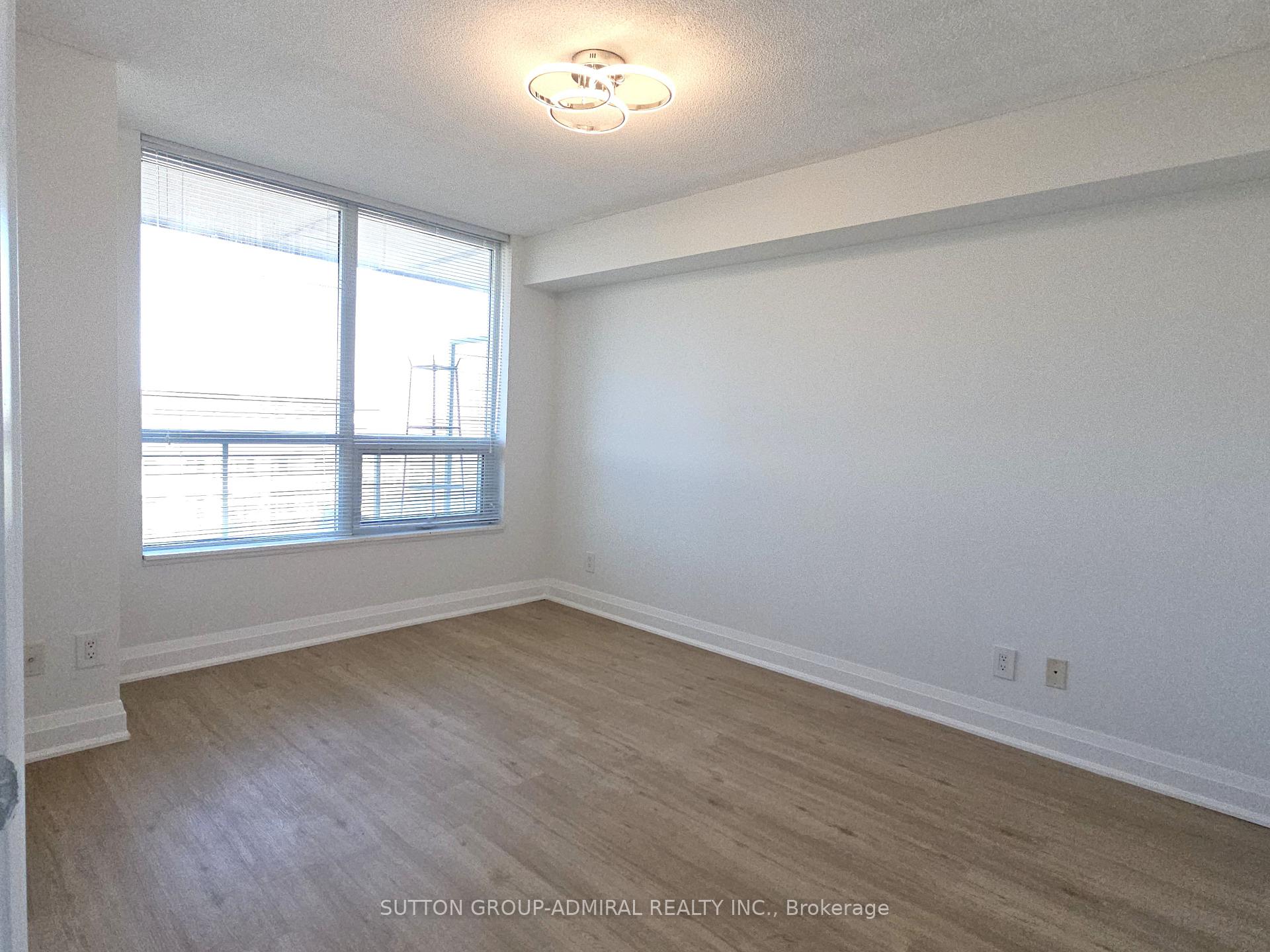 Photo 11 of Unit 417, 20 North Park Road, Vaughan, Beverley Glen — HOMEH