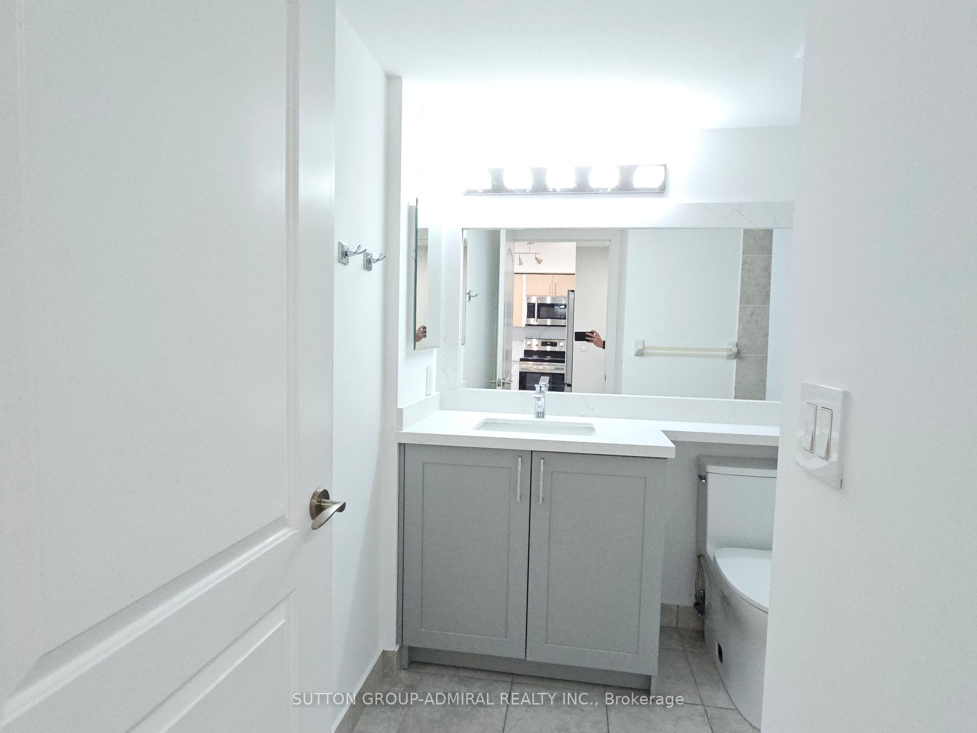 Photo 13 of Unit 417, 20 North Park Road, Vaughan, Beverley Glen — HOMEH