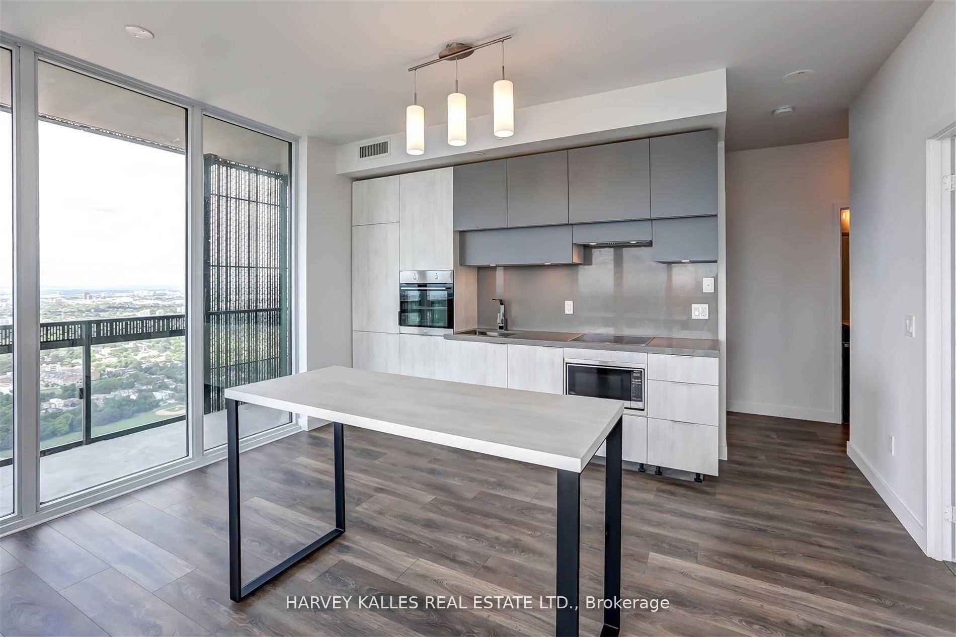 Photo 7 of Unit 5202, 8 Eglinton Avenue E, Toronto, Yonge-Eglinton — HOMEH