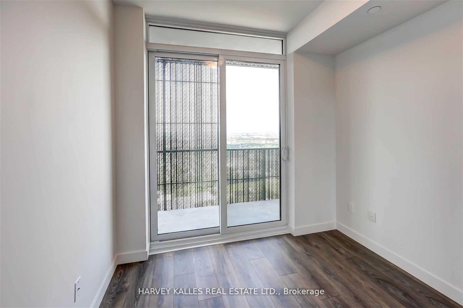 Photo 12 of Unit 5202, 8 Eglinton Avenue E, Toronto, Yonge-Eglinton — HOMEH