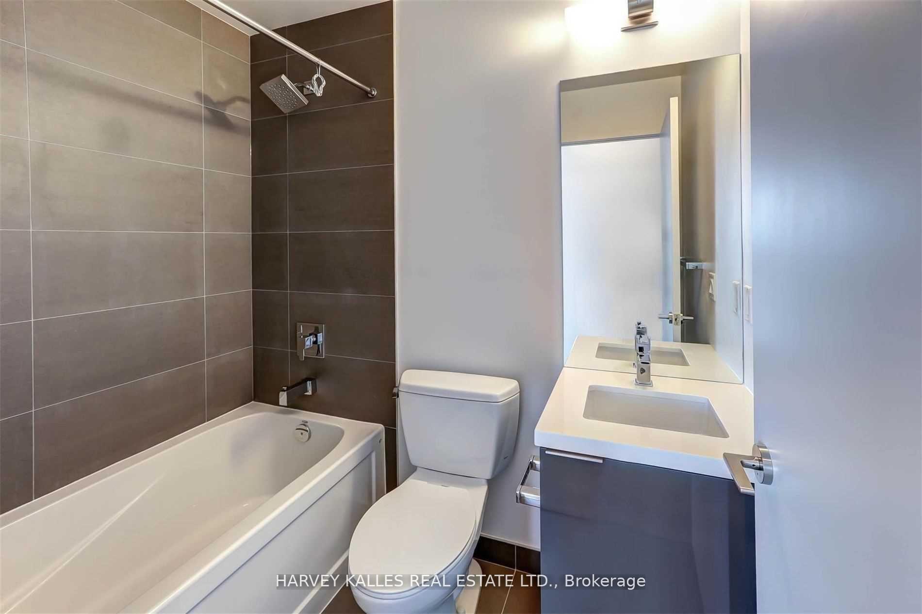 Photo 18 of Unit 5202, 8 Eglinton Avenue E, Toronto, Yonge-Eglinton — HOMEH