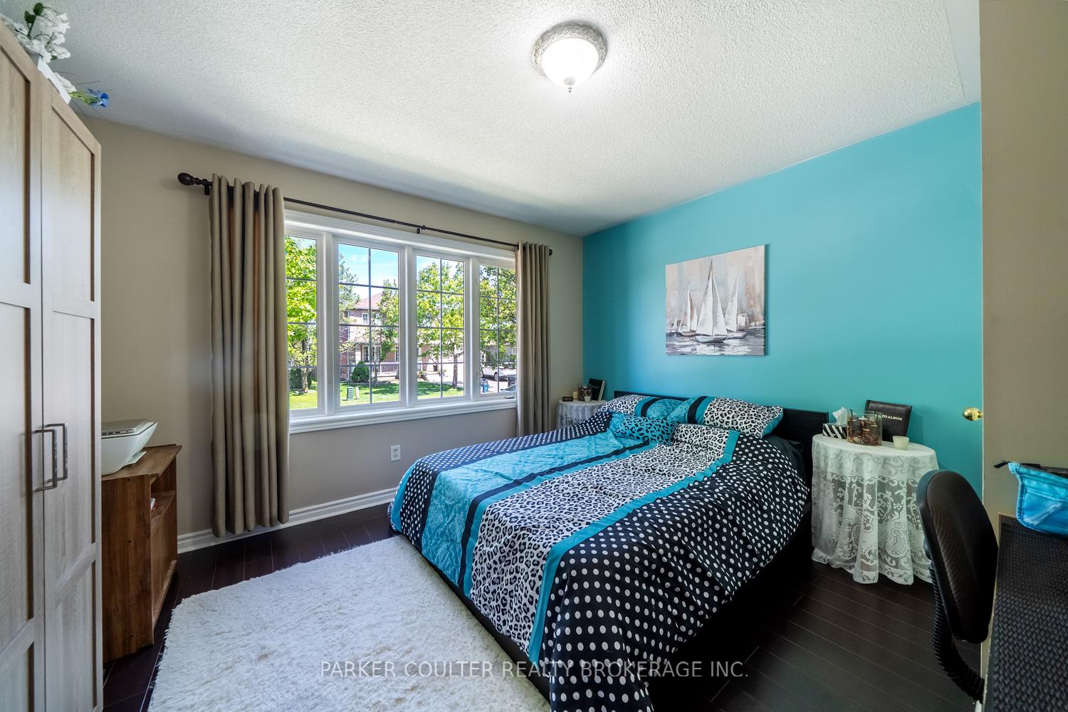 Photo 14 of 11 Watson Drive, Barrie, East Bayfield — HOMEH