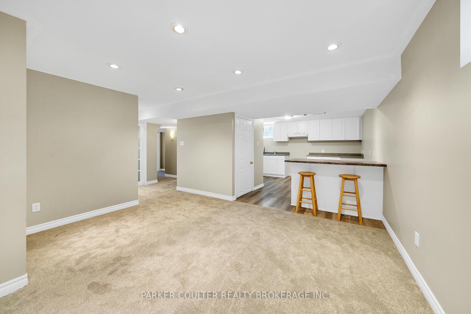 Photo 28 of 11 Watson Drive, Barrie, East Bayfield — HOMEH