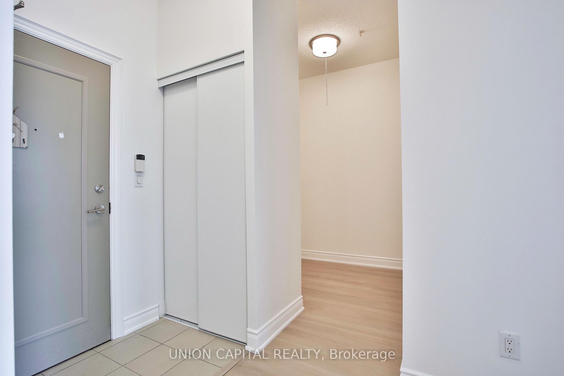 Photo 2 of Unit 108, 2396 Major Mackenzie Drive, Vaughan, Maple — HOMEH