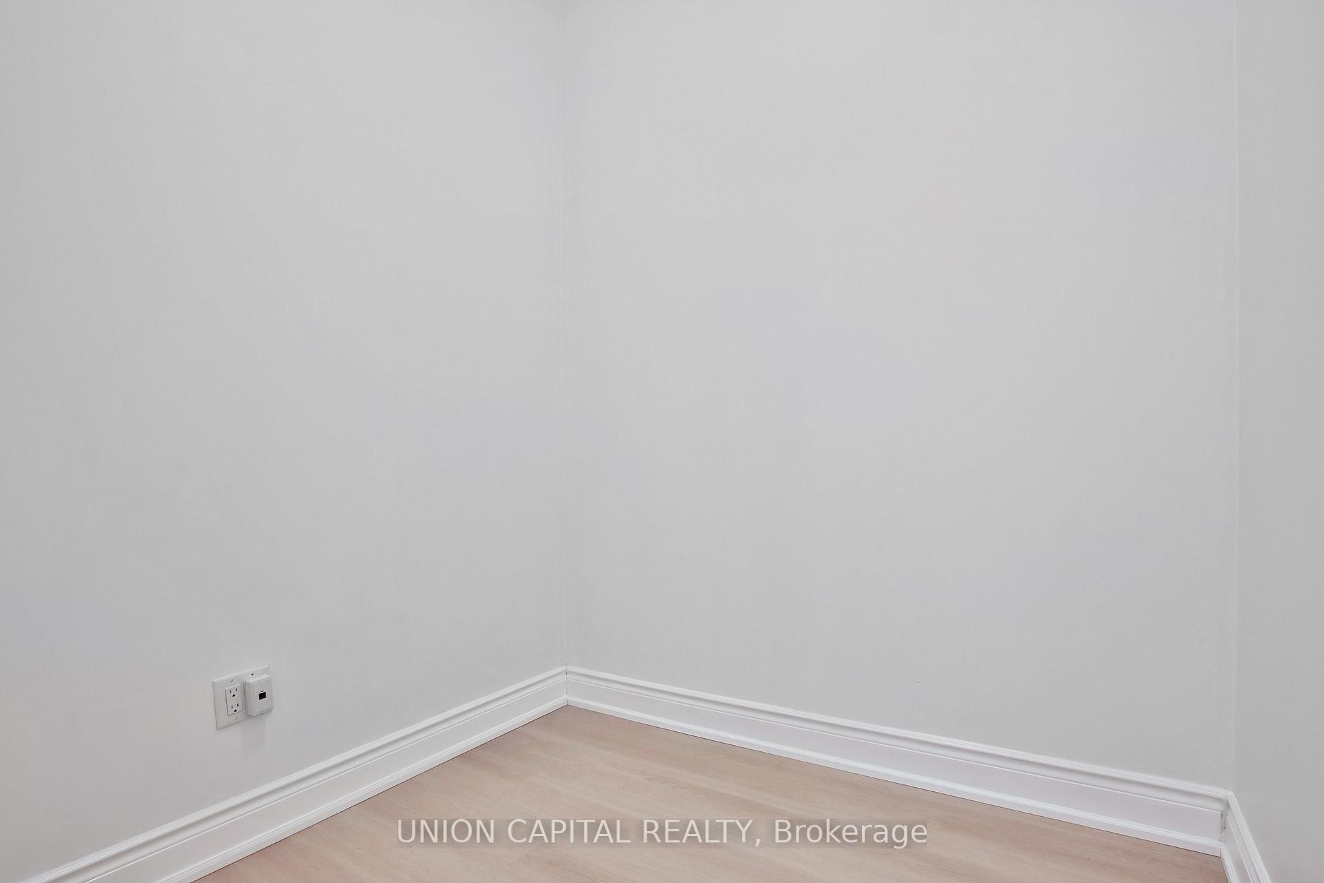 Photo 3 of Unit 108, 2396 Major Mackenzie Drive, Vaughan, Maple — HOMEH