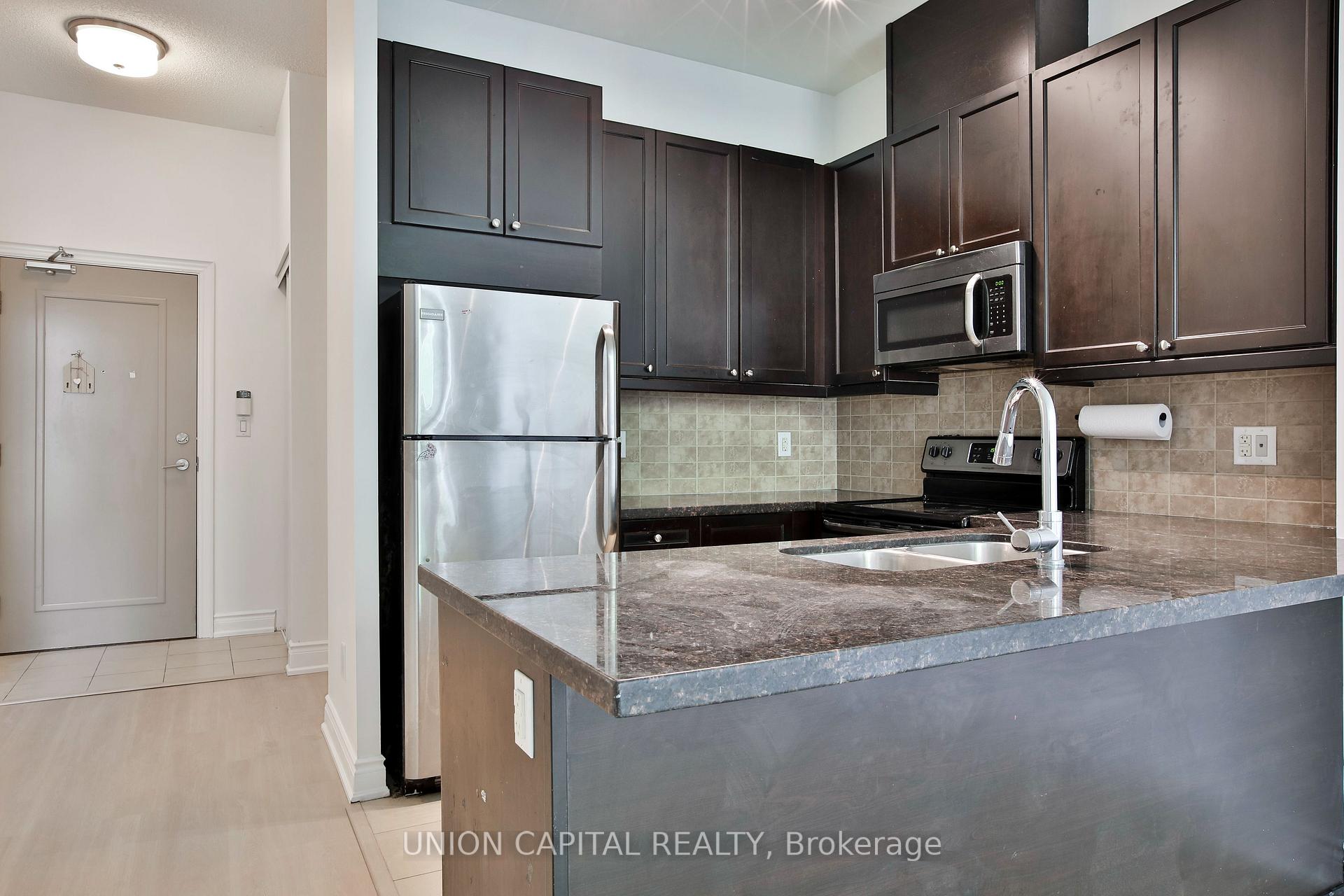 Photo 5 of Unit 108, 2396 Major Mackenzie Drive, Vaughan, Maple — HOMEH