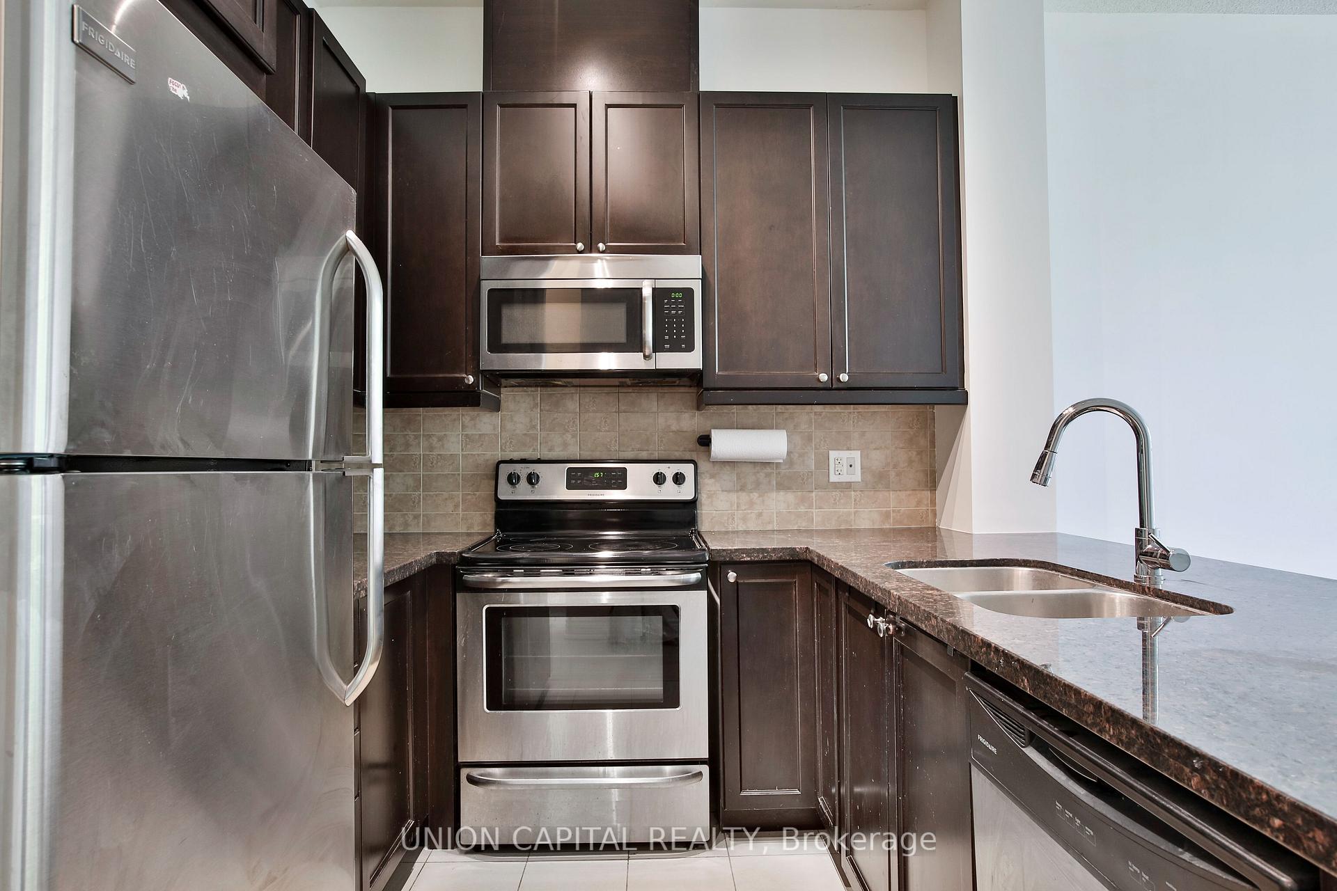 Photo 6 of Unit 108, 2396 Major Mackenzie Drive, Vaughan, Maple — HOMEH