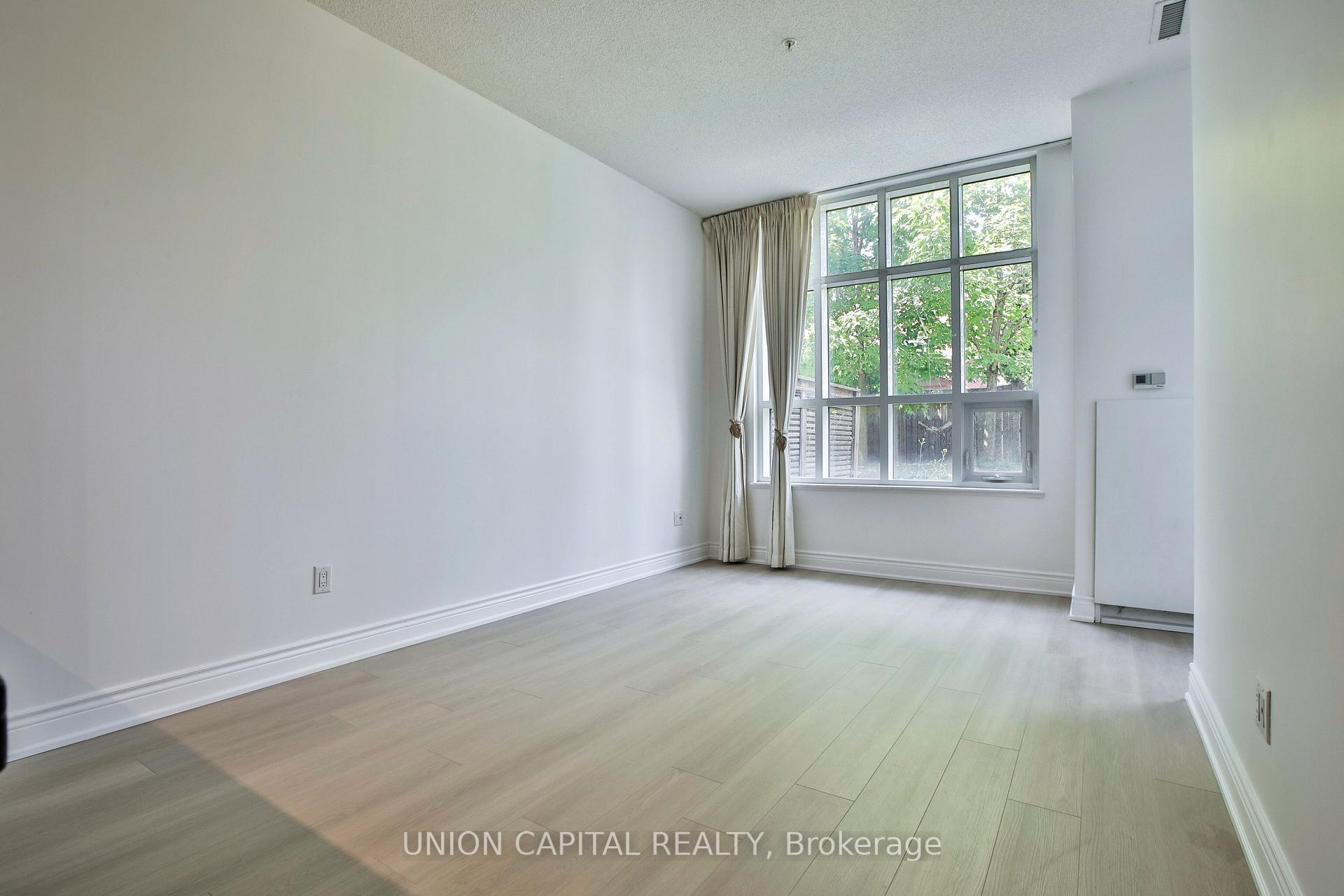 Photo 7 of Unit 108, 2396 Major Mackenzie Drive, Vaughan, Maple — HOMEH