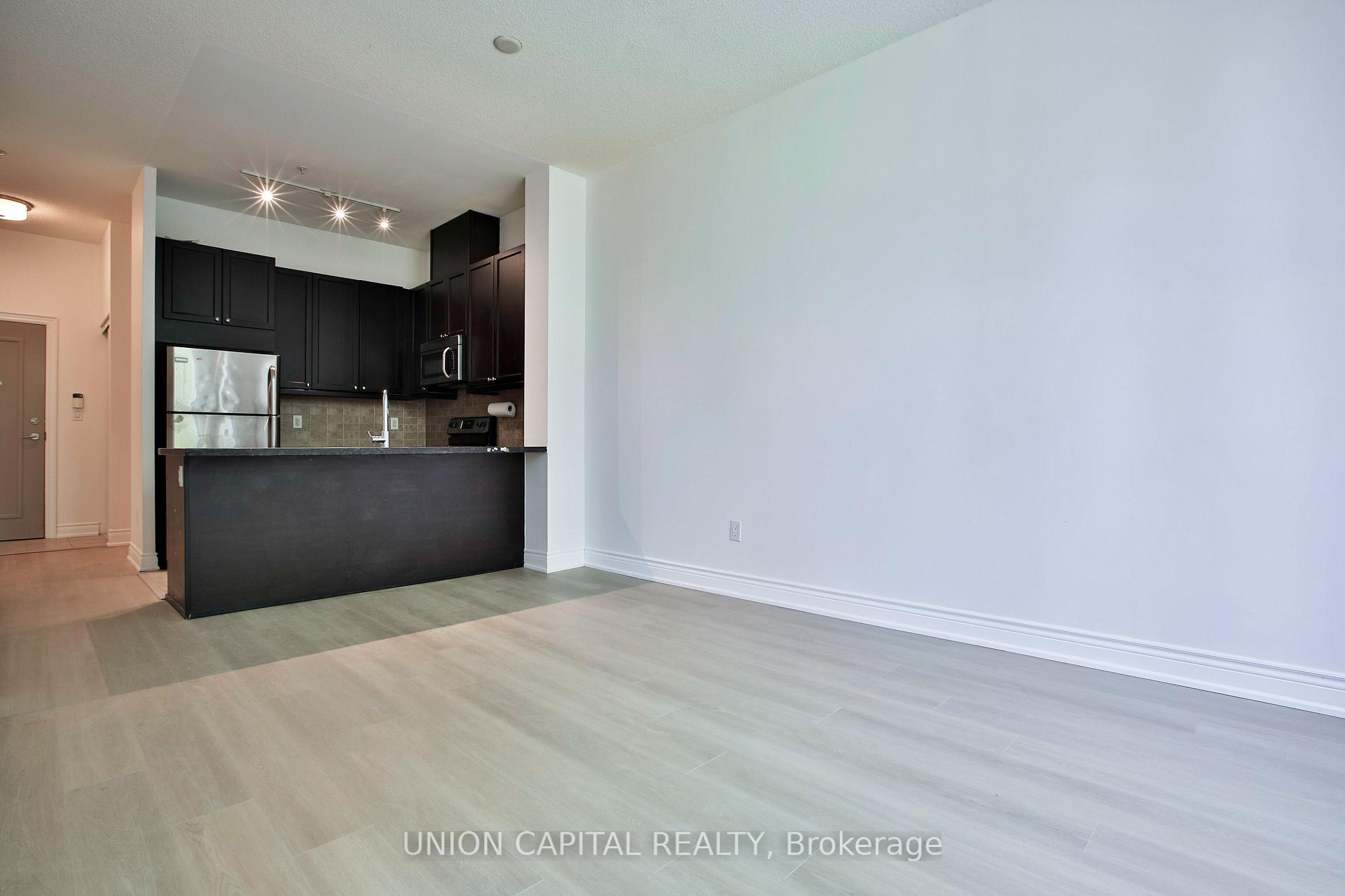 Photo 10 of Unit 108, 2396 Major Mackenzie Drive, Vaughan, Maple — HOMEH