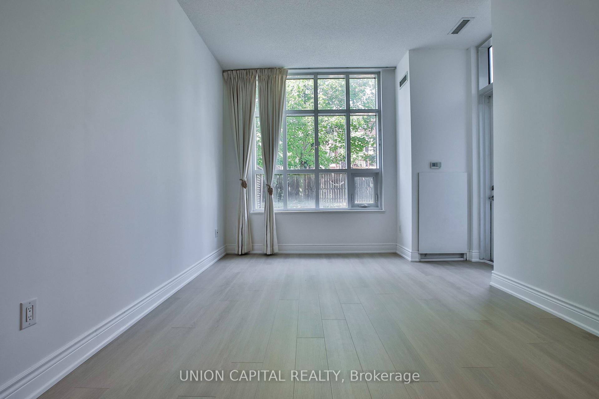 Photo 11 of Unit 108, 2396 Major Mackenzie Drive, Vaughan, Maple — HOMEH