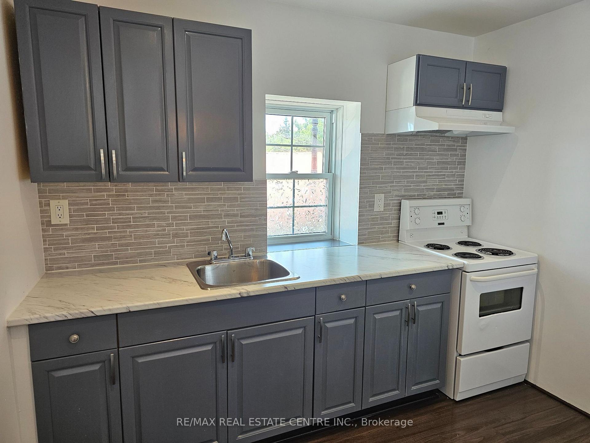 Photo 3 of Unit 1, 1-3 Mill Street, Quinte West, Frankford Ward — HOMEH
