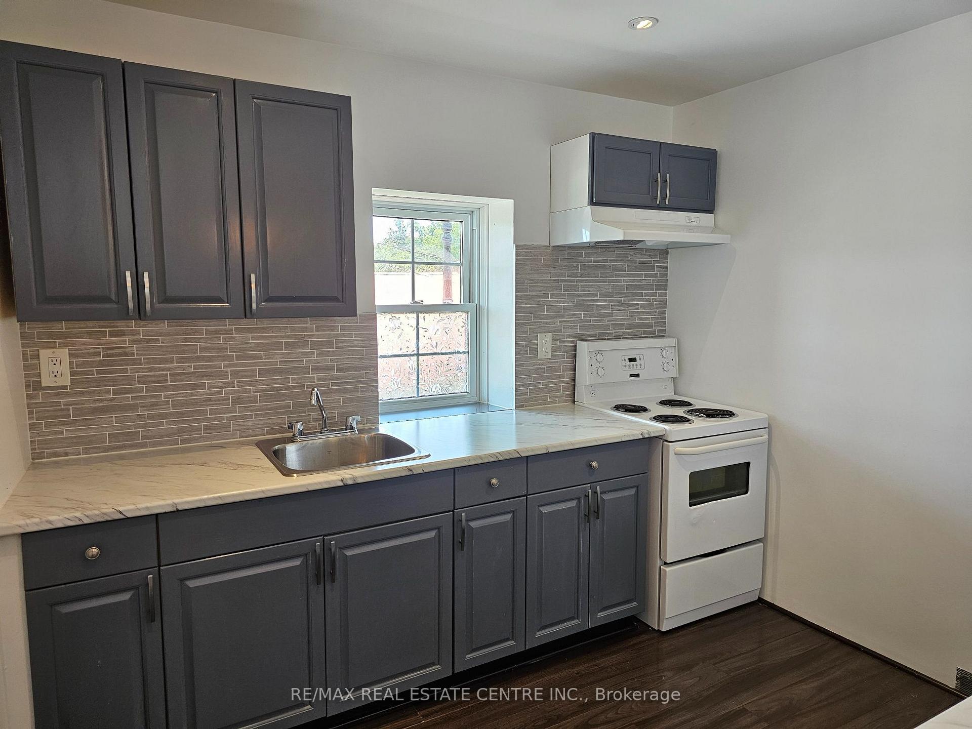 Photo 5 of Unit 1, 1-3 Mill Street, Quinte West, Frankford Ward — HOMEH