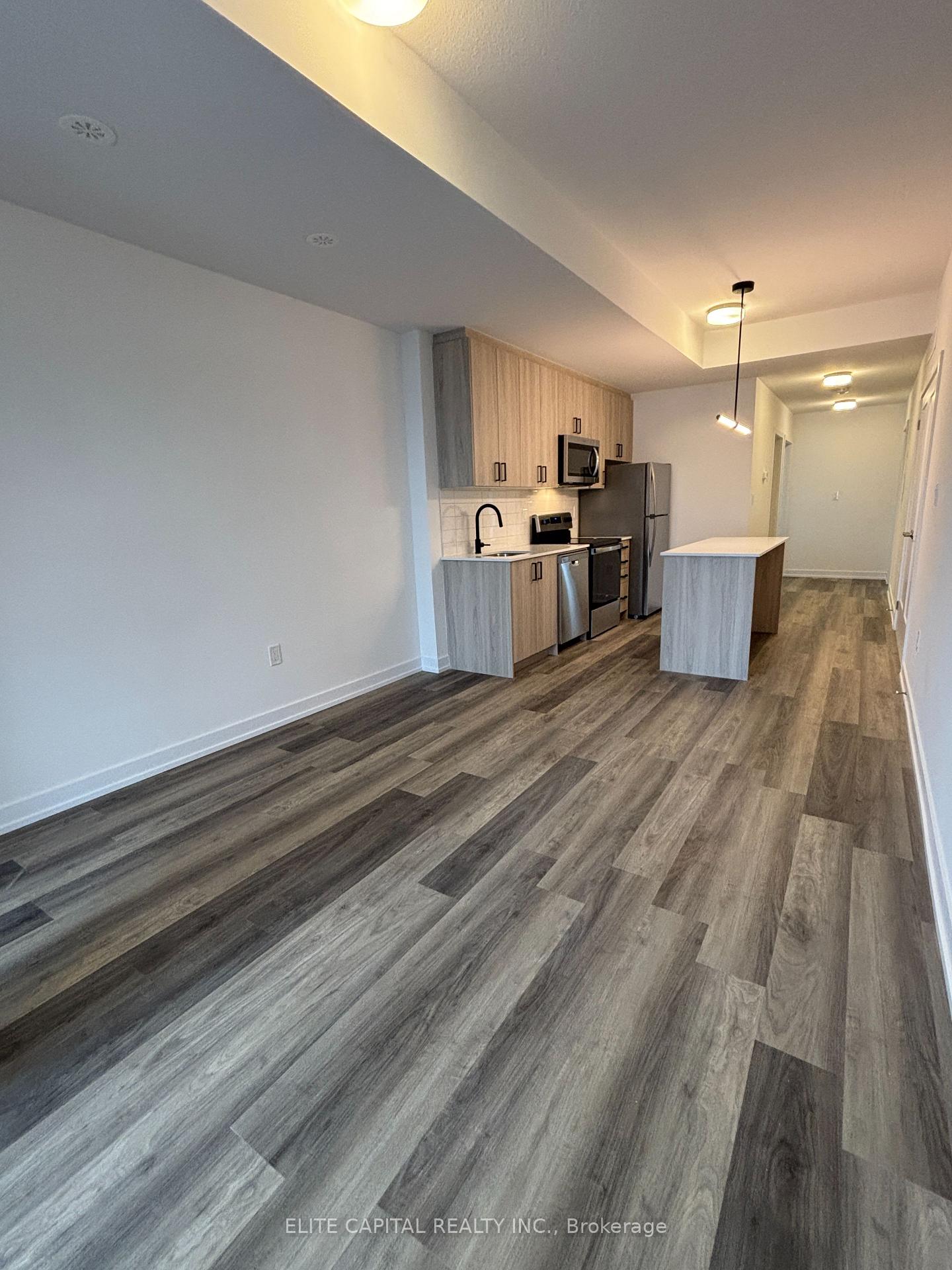 Photo 3 of 25 Palace St Street, Kitchener, Laurentian Hills — HOMEH