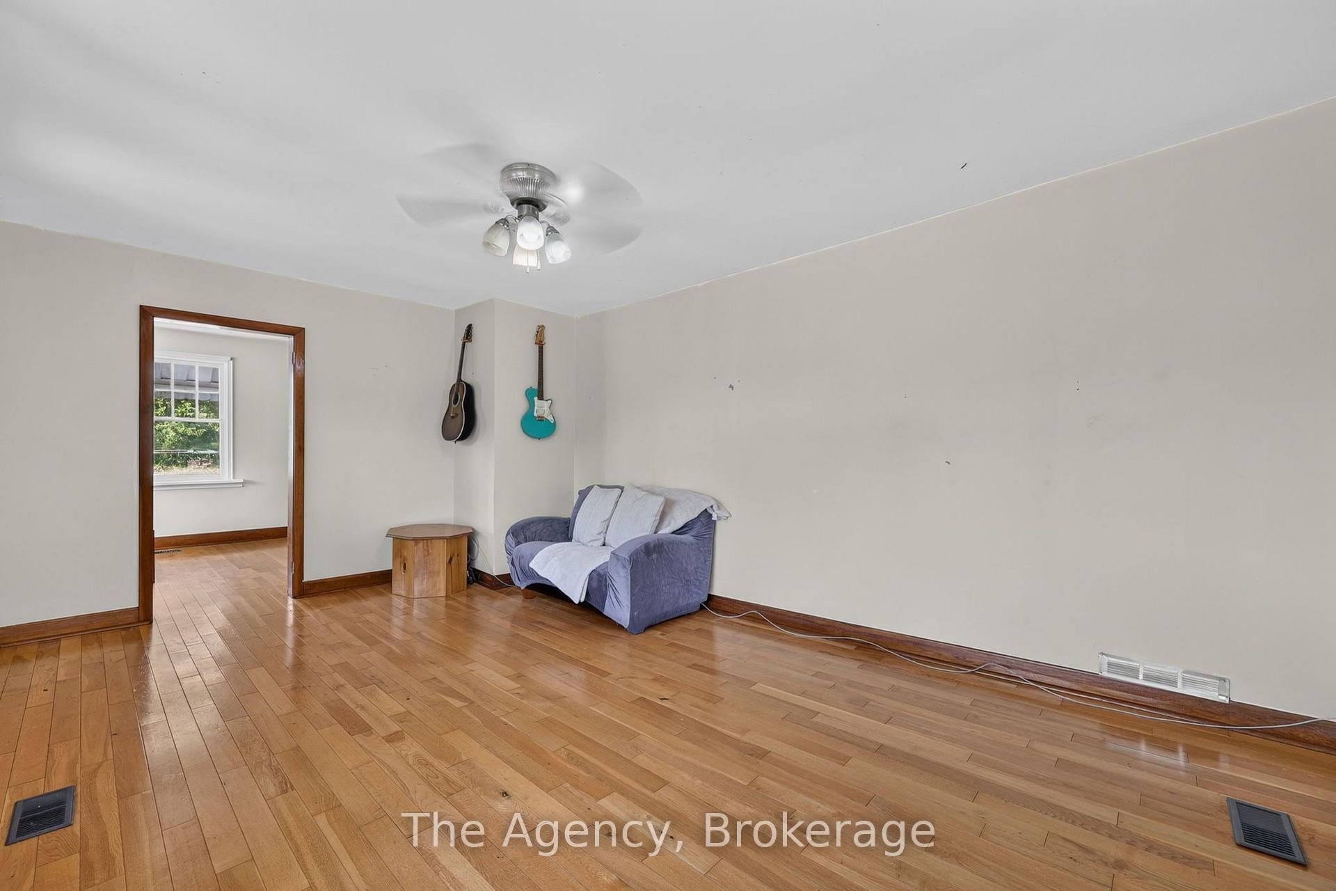 Photo 17 of 11401 Highway 12, Tay, Rural Tay — HOMEH