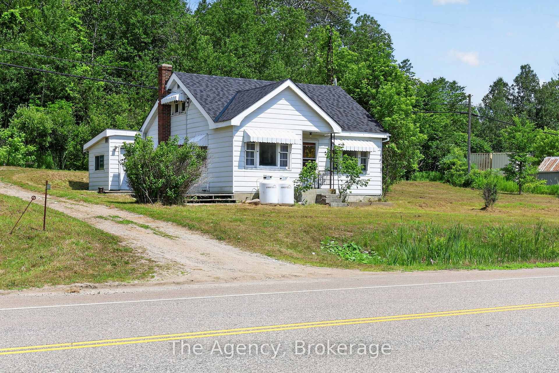Photo 25 of 11401 Highway 12, Tay, Rural Tay — HOMEH