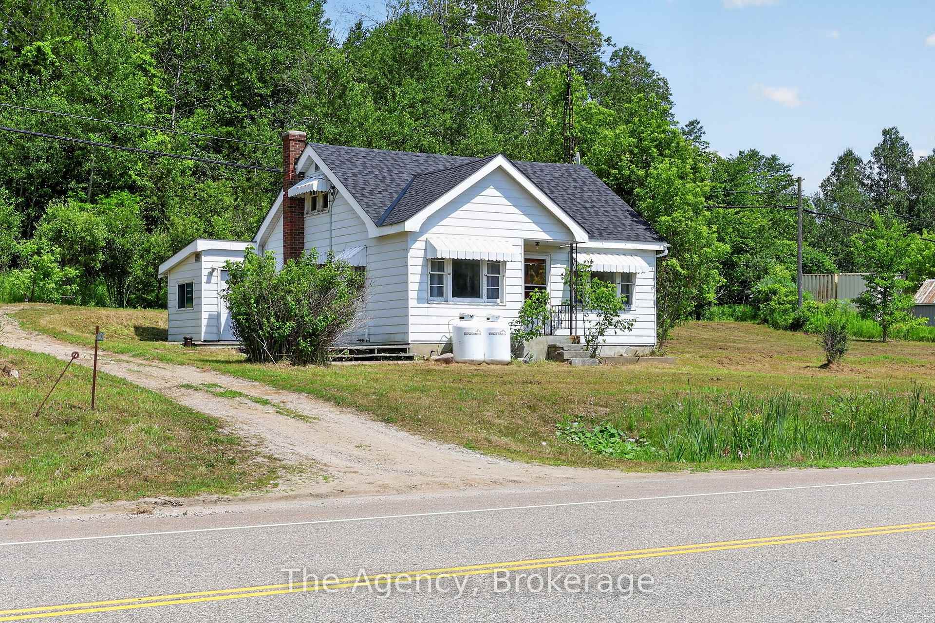 Photo 26 of 11401 Highway 12, Tay, Rural Tay — HOMEH