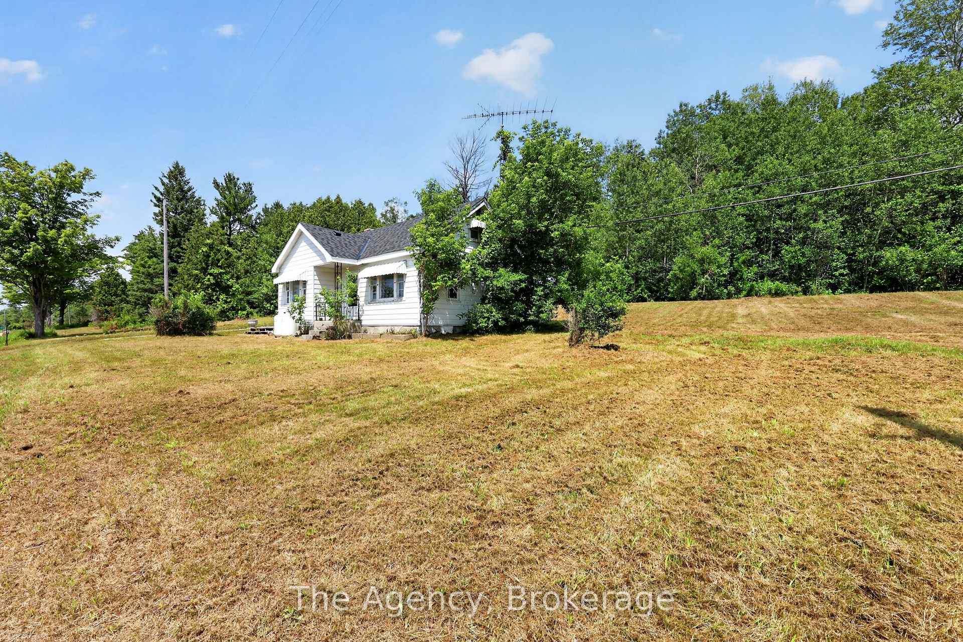 Photo 33 of 11401 Highway 12, Tay, Rural Tay — HOMEH