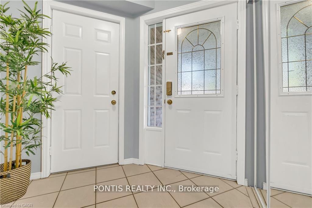 Photo 4 of 40 Alderson Drive, Cambridge, Hespeler Village — HOMEH