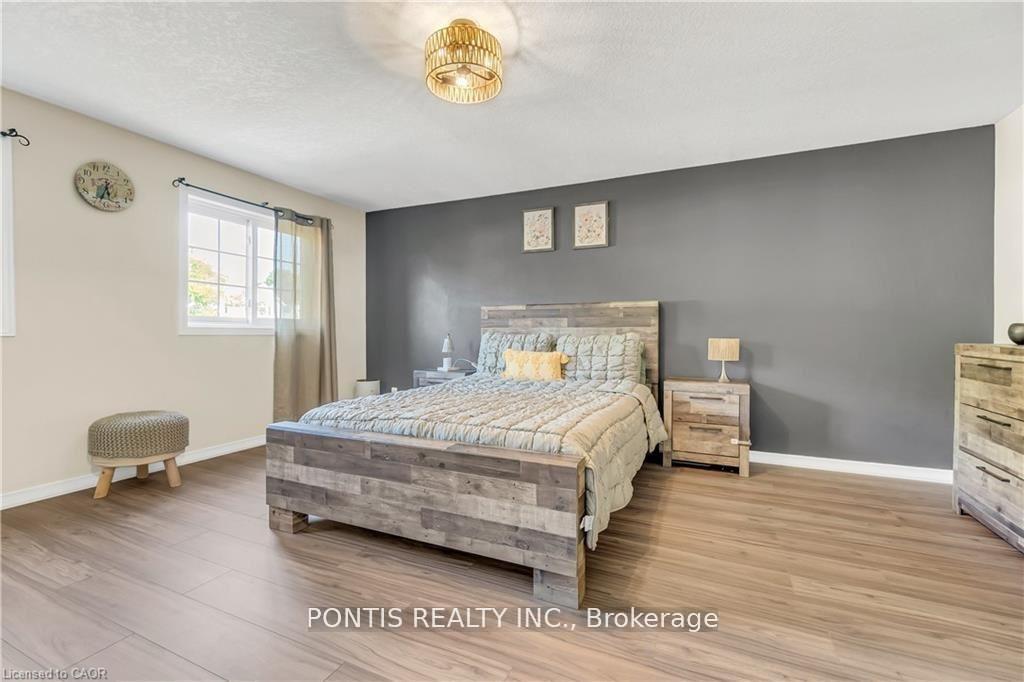 Photo 22 of 40 Alderson Drive, Cambridge, Hespeler Village — HOMEH