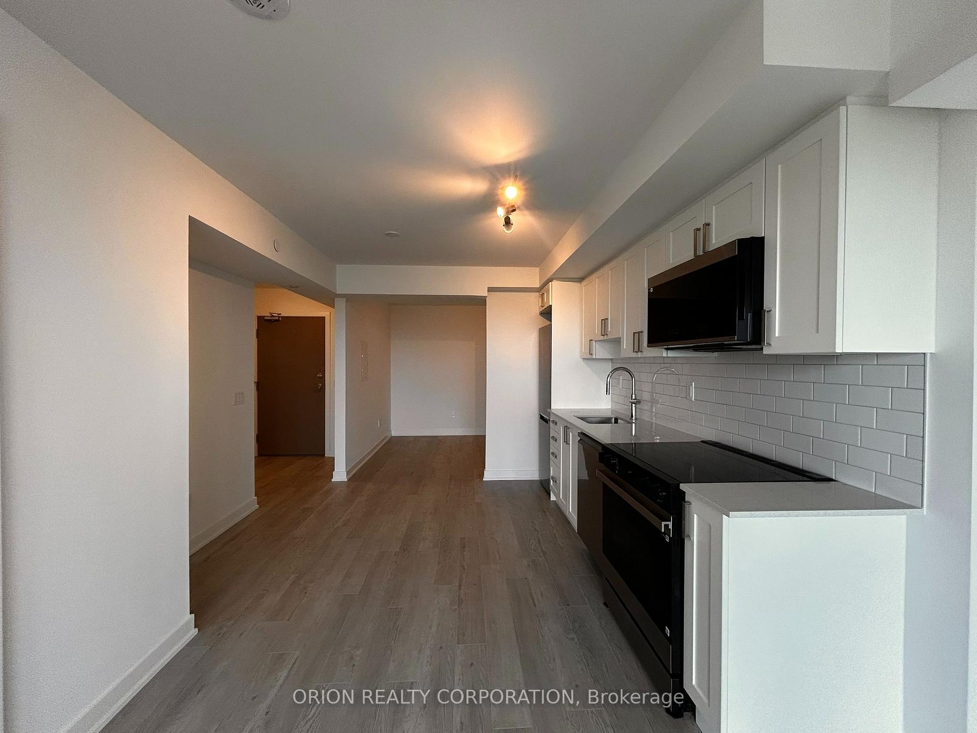 Photo 4 of Unit 1207, 1010 Sandy Beach Road, Pickering, Bay Ridges — HOMEH