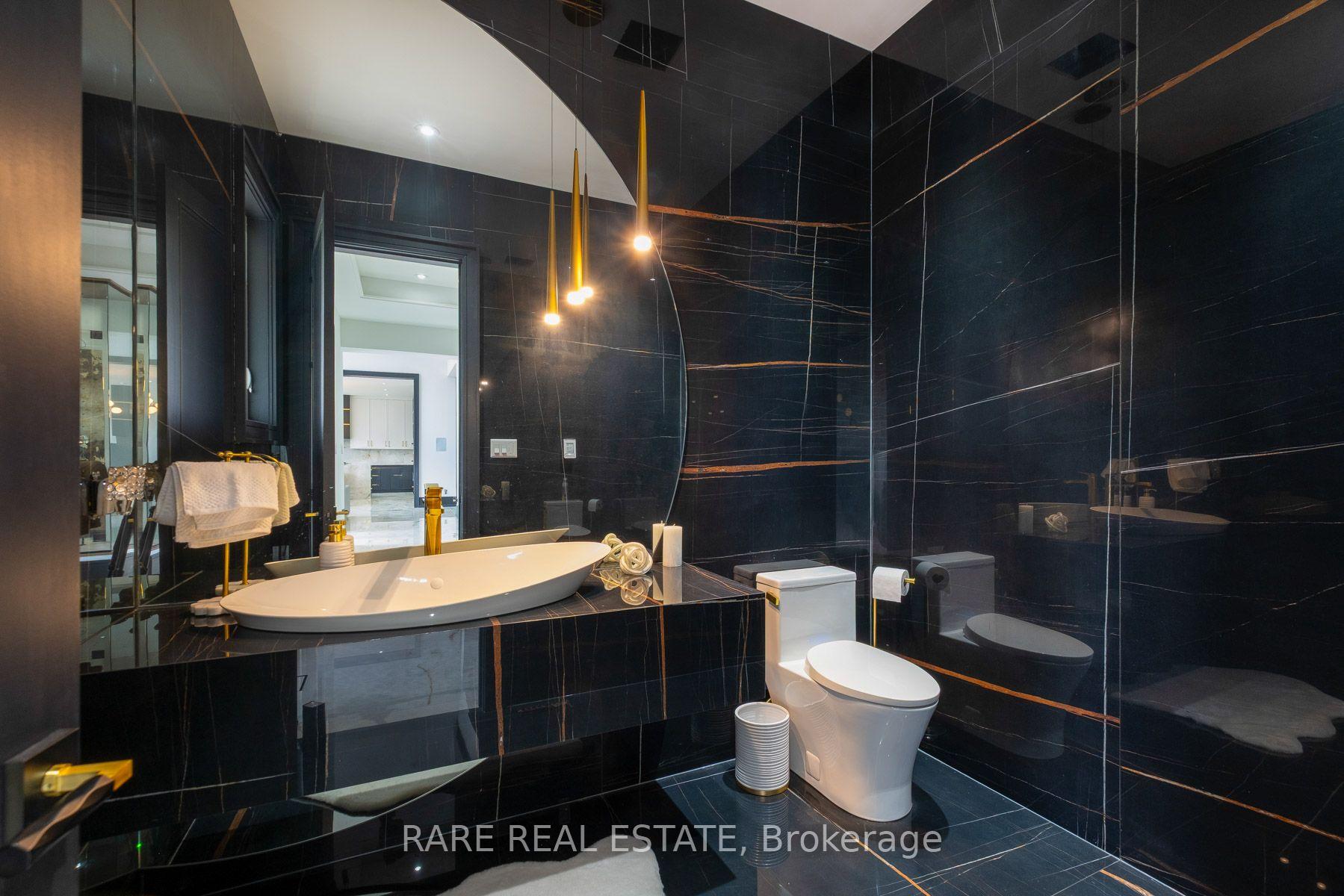 Photo 9 of 23 Valleyview Court, Vaughan, Kleinburg — HOMEH